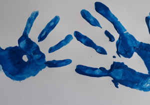 Niebieskie dłonie